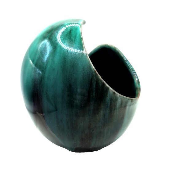 Vtg Blue Mountain Pottery Crescent Vase 6.25x5.5" Teal/Black Drip Glaze No Mark - Picture 2 of 8